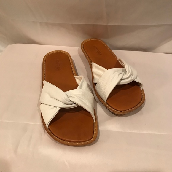 Anne Klein Shoes - Anne Klein New York White Leather 7 Beautiful